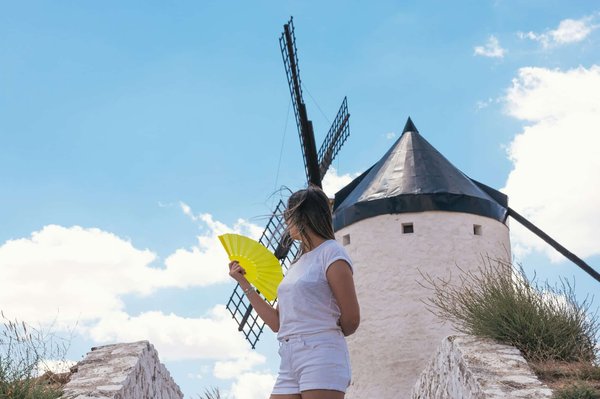 Découvrez la finesse des éventails espagnols en ligne